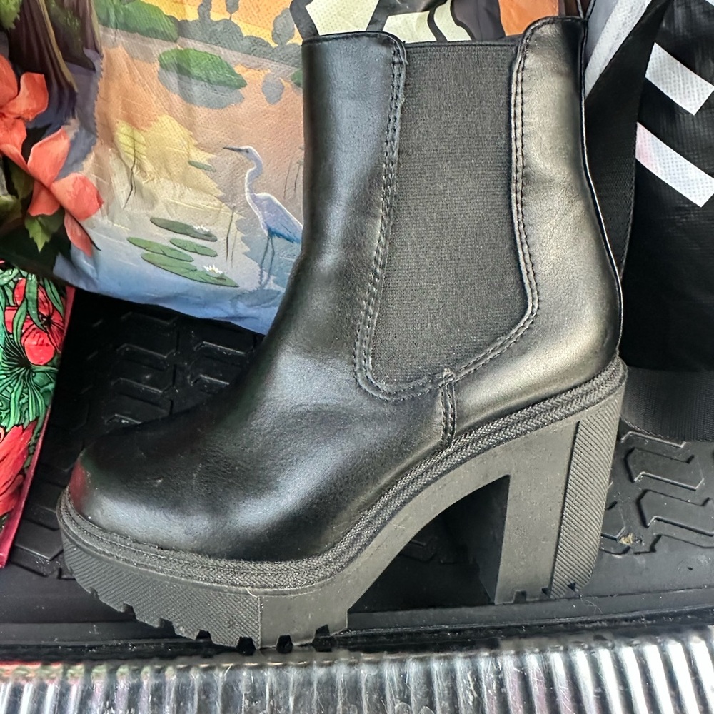 Black Chunky Heel Ankle Boots